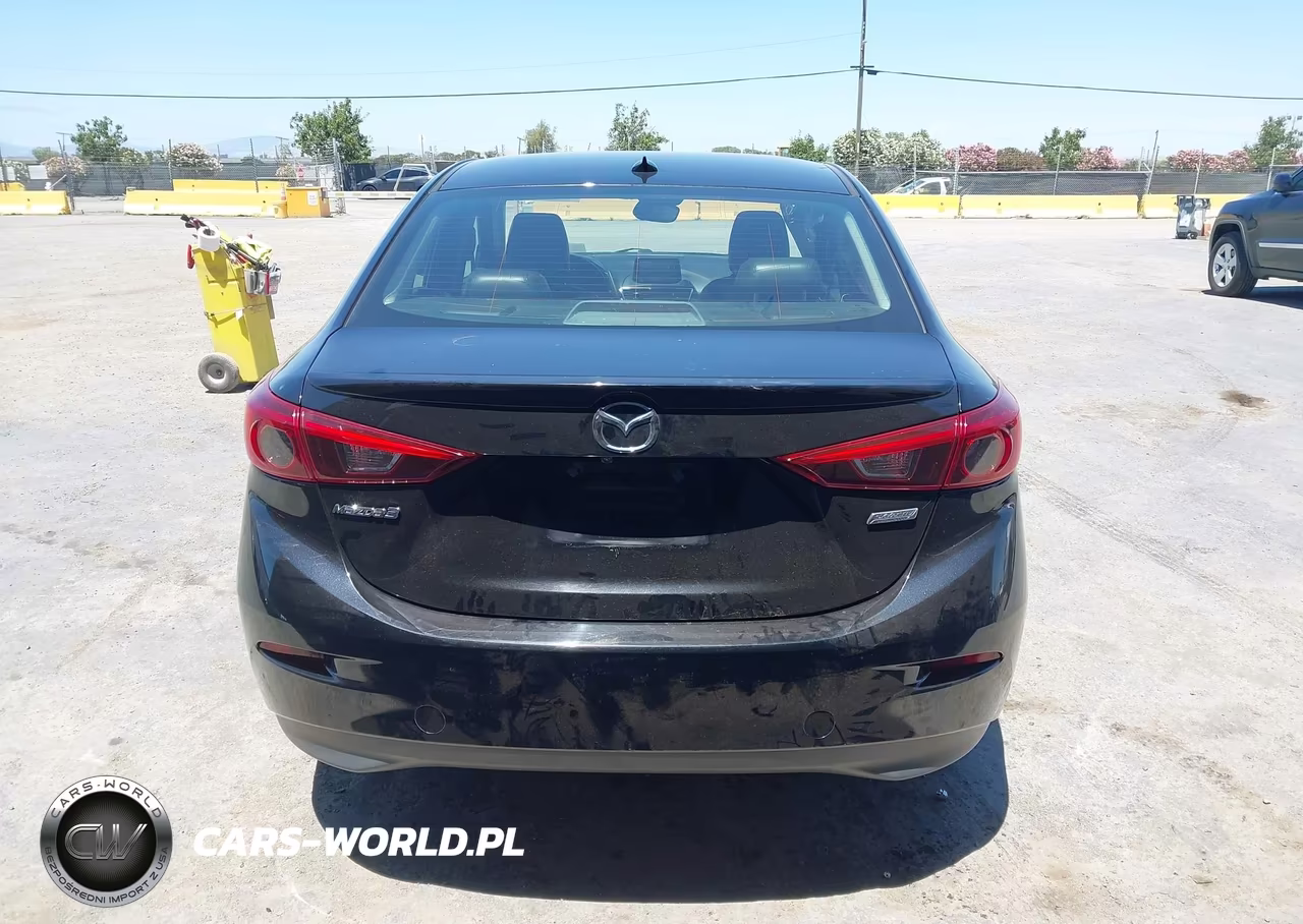 2018 Mazda Mazda3 Grand Touring VIN:3MZBN1W3XJM202728 - 17