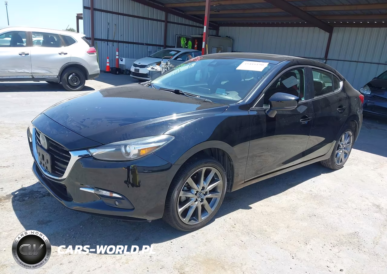 2018 Mazda Mazda3 Grand Touring VIN:3MZBN1W3XJM202728 - 2