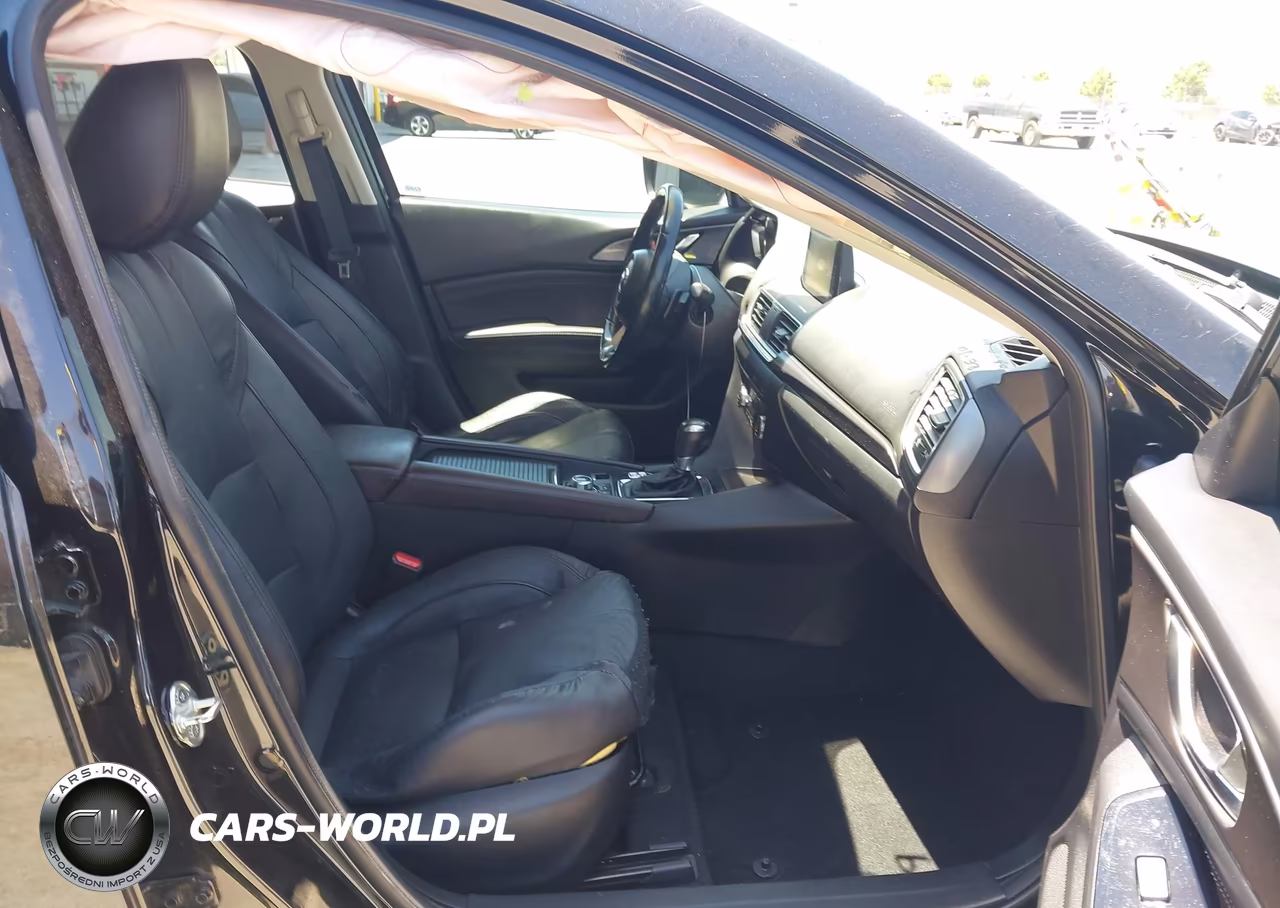2018 Mazda Mazda3 Grand Touring VIN:3MZBN1W3XJM202728 - 5
