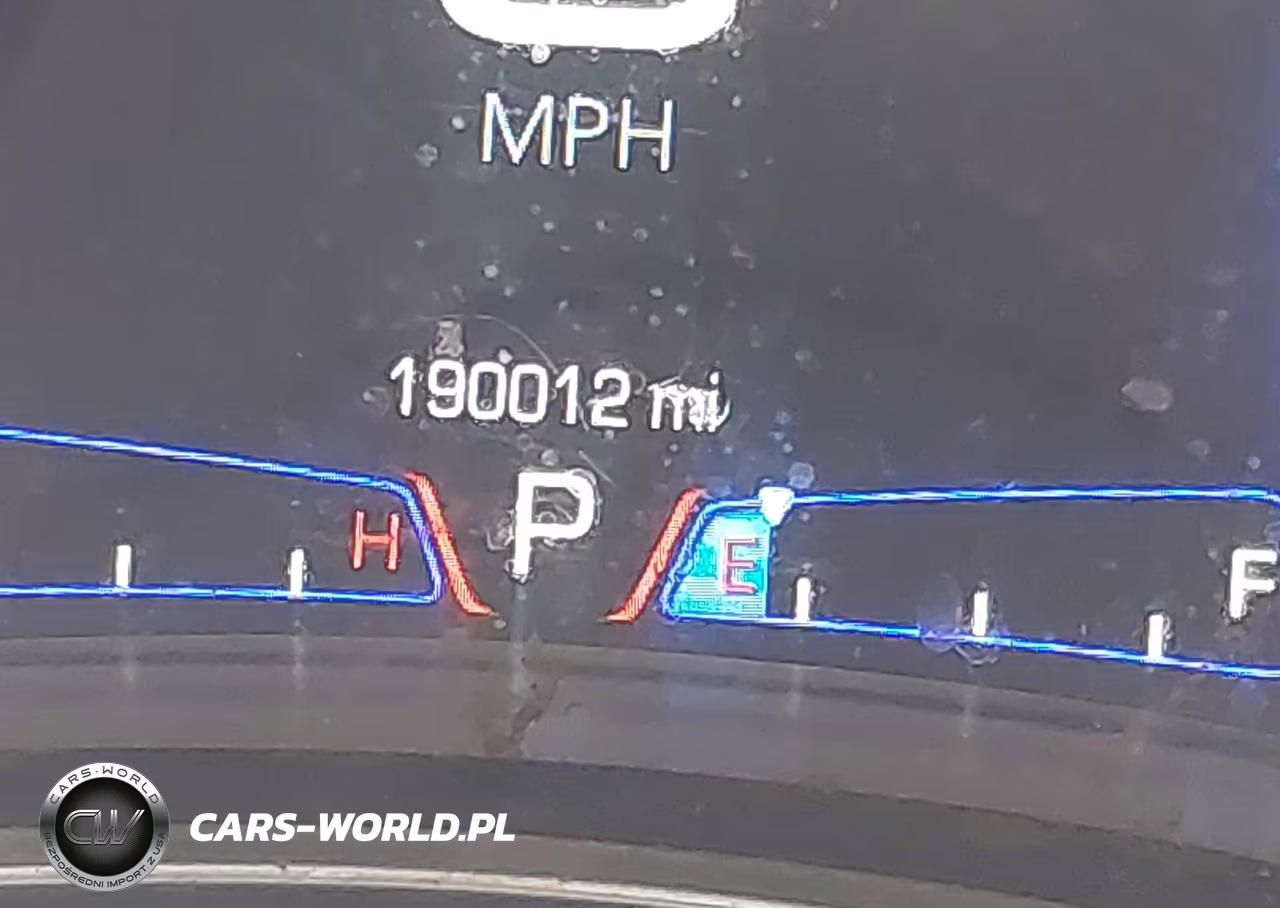 2015 Chrysler 300C VIN:2C3CCAEGXFH779920 - 15