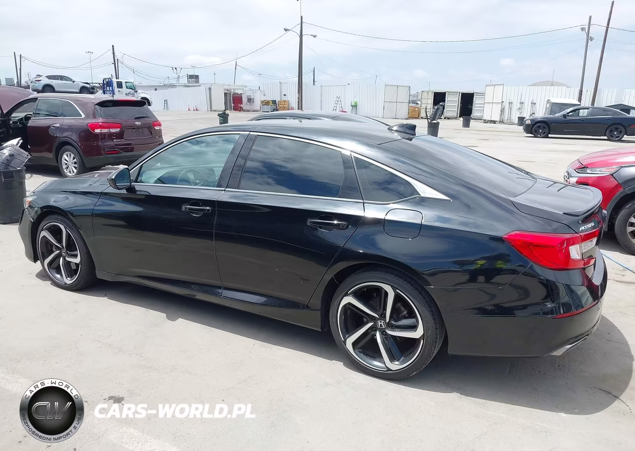 2018 Honda Accord Sport VIN:1HGCV1F38JA241811 - 14