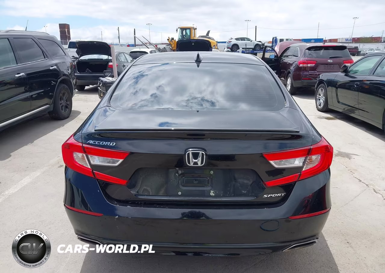 2018 Honda Accord Sport VIN:1HGCV1F38JA241811 - 16