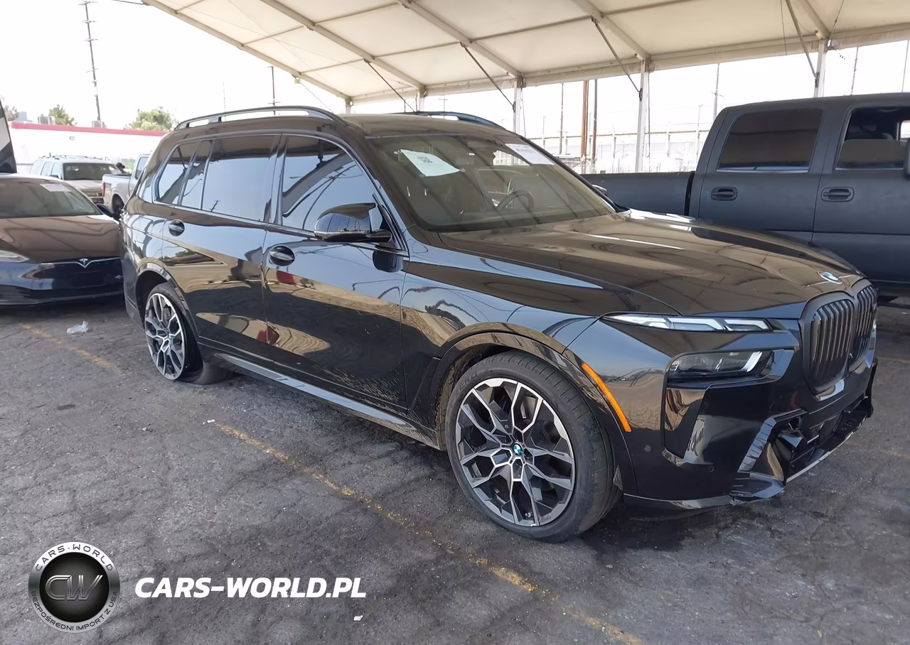 2025 BMW X7 M60I – zdjęcie 1 z 17