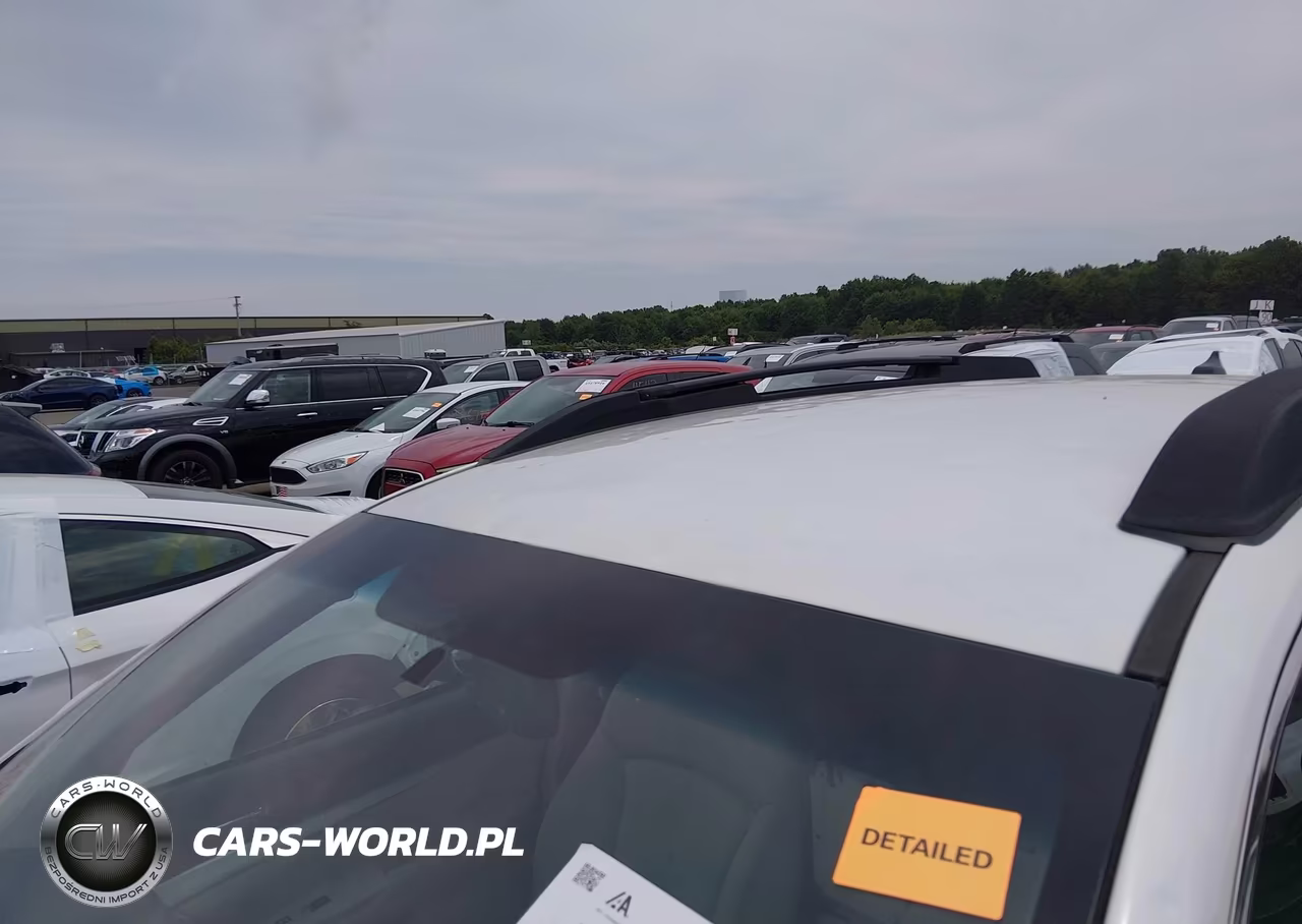2011 Subaru Outback 2.5I Premium VIN:4S4BRCFC0B3433848 - 17
