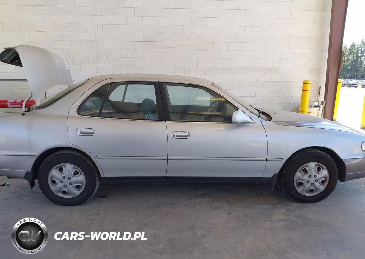 1993 Toyota Camry Le VIN:JT2SK12E9P0148765 - 13