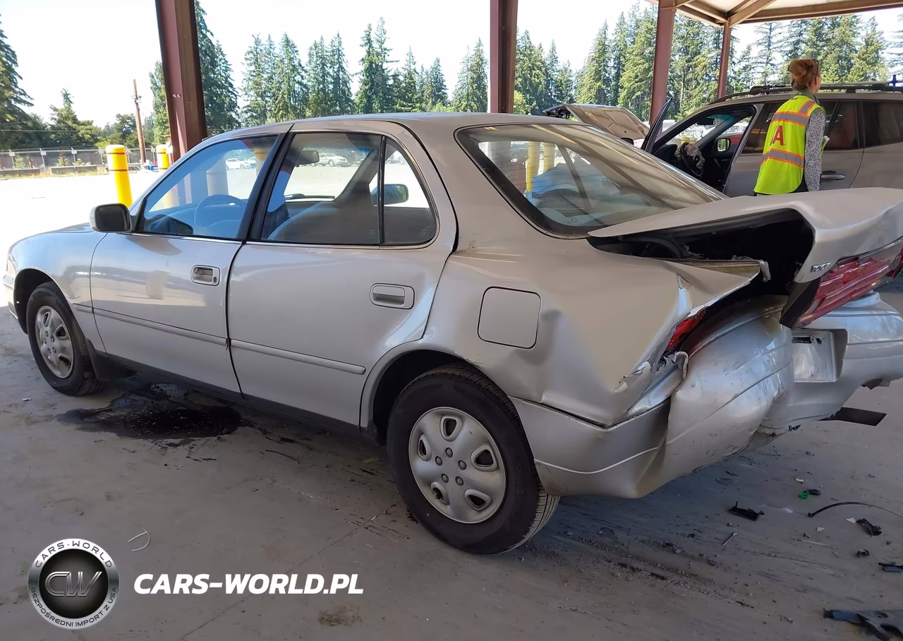 1993 Toyota Camry Le VIN:JT2SK12E9P0148765 - 3