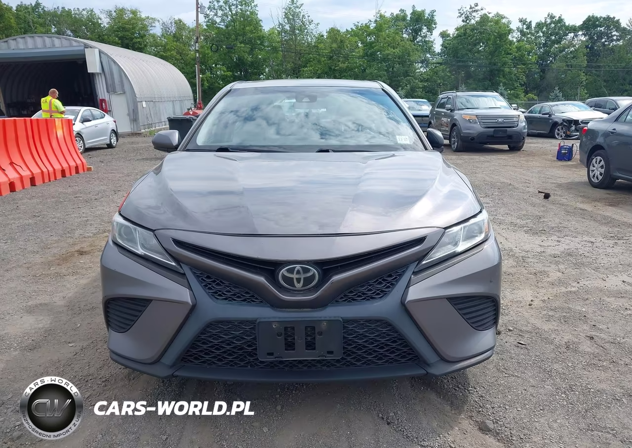 2018 Toyota Camry Se VIN:4T1B11HK2JU535063 - 12