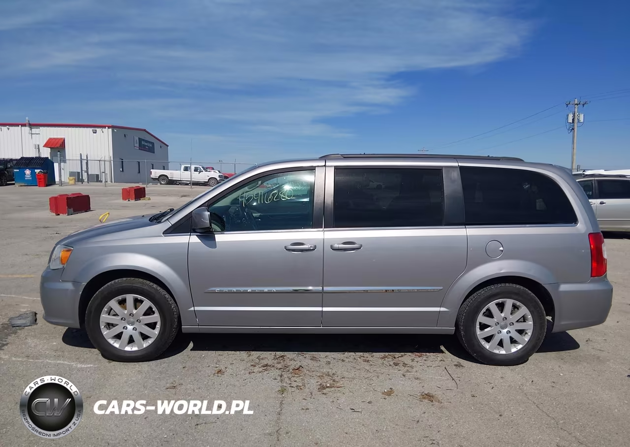 2016 Chrysler Town & Country Touring VIN:2C4RC1BG7GR297055 - 14