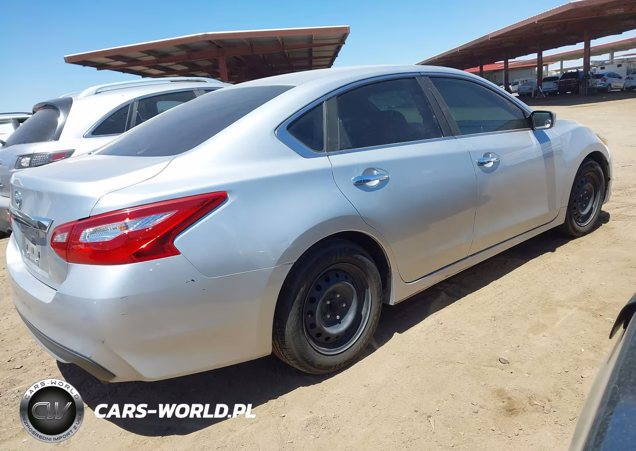 2016 Nissan Altima 2.5 VIN:1N4AL3AP8GC141681 - 4
