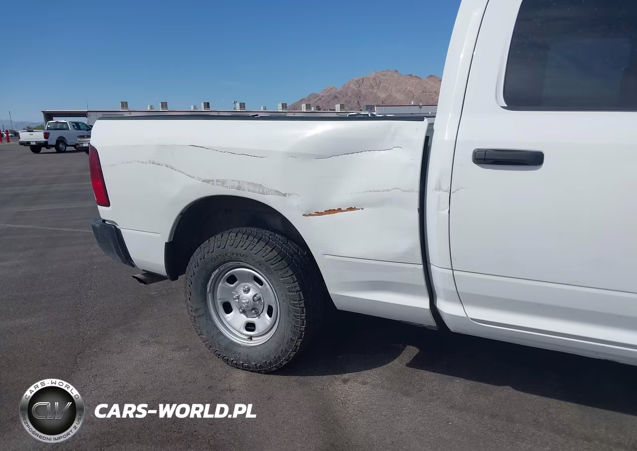2020 Ram 1500 Classic VIN:1C6RR7FG2LS153442 - 14