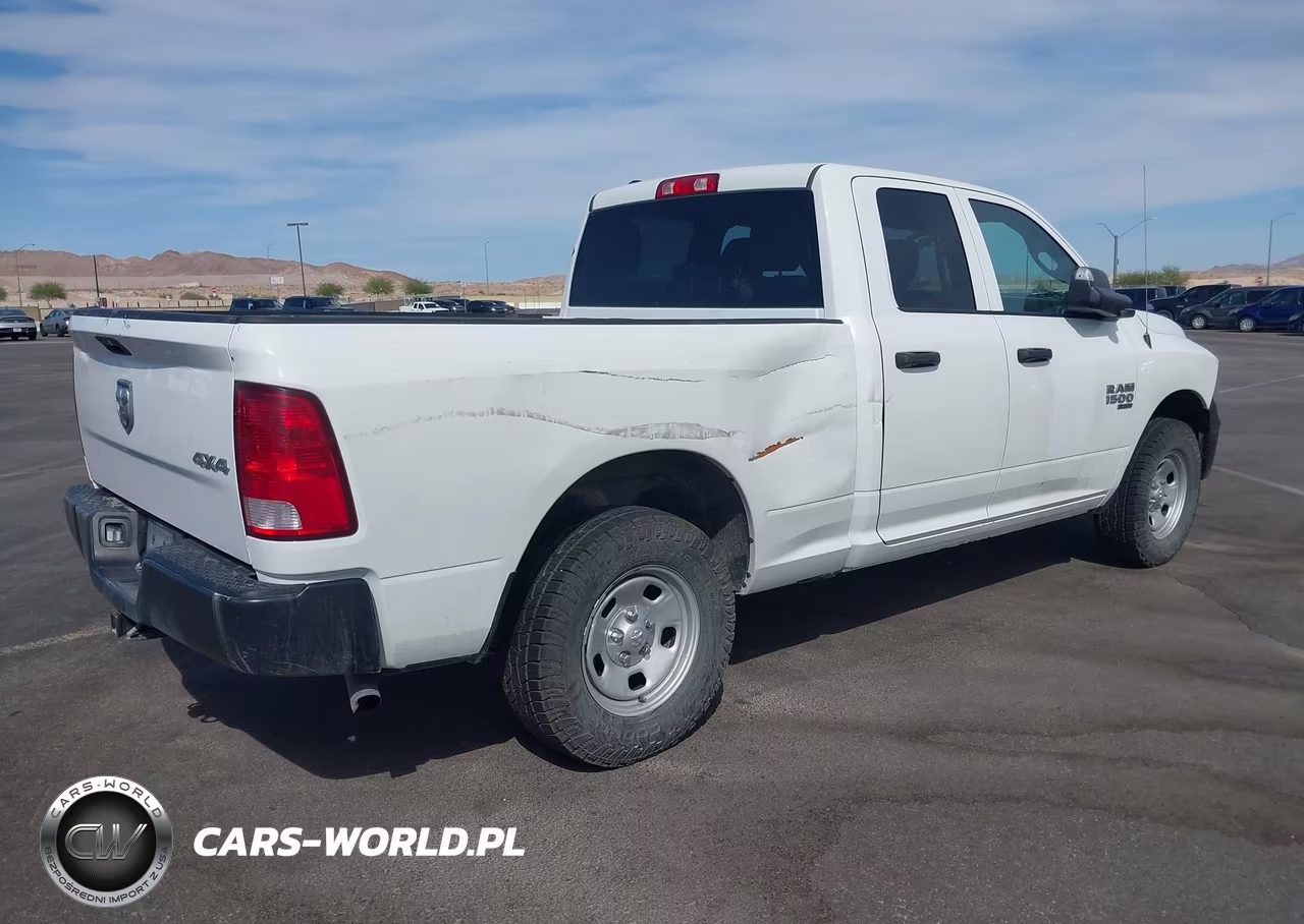 2020 Ram 1500 Classic VIN:1C6RR7FG2LS153442 - 4