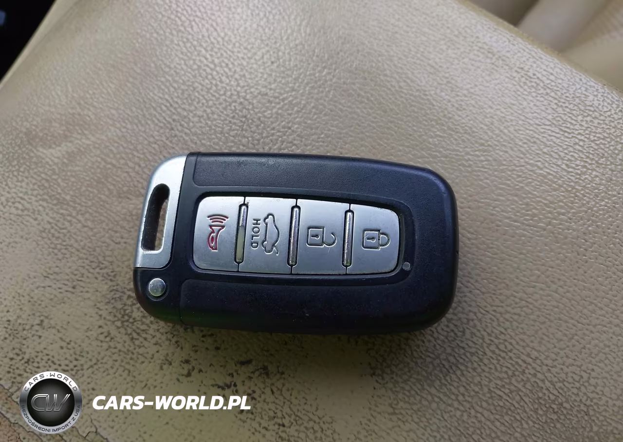 2009 Hyundai Genesis 3.8 VIN:KMHGC46E69U032873 - 11