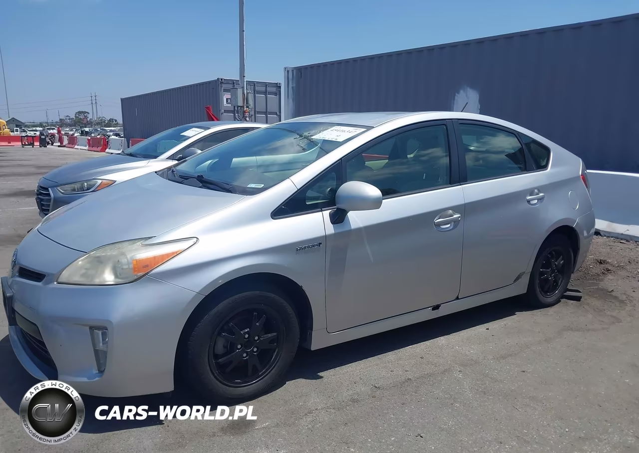 2012 Toyota Prius Three VIN:JTDKN3DU6C5415372 - 14