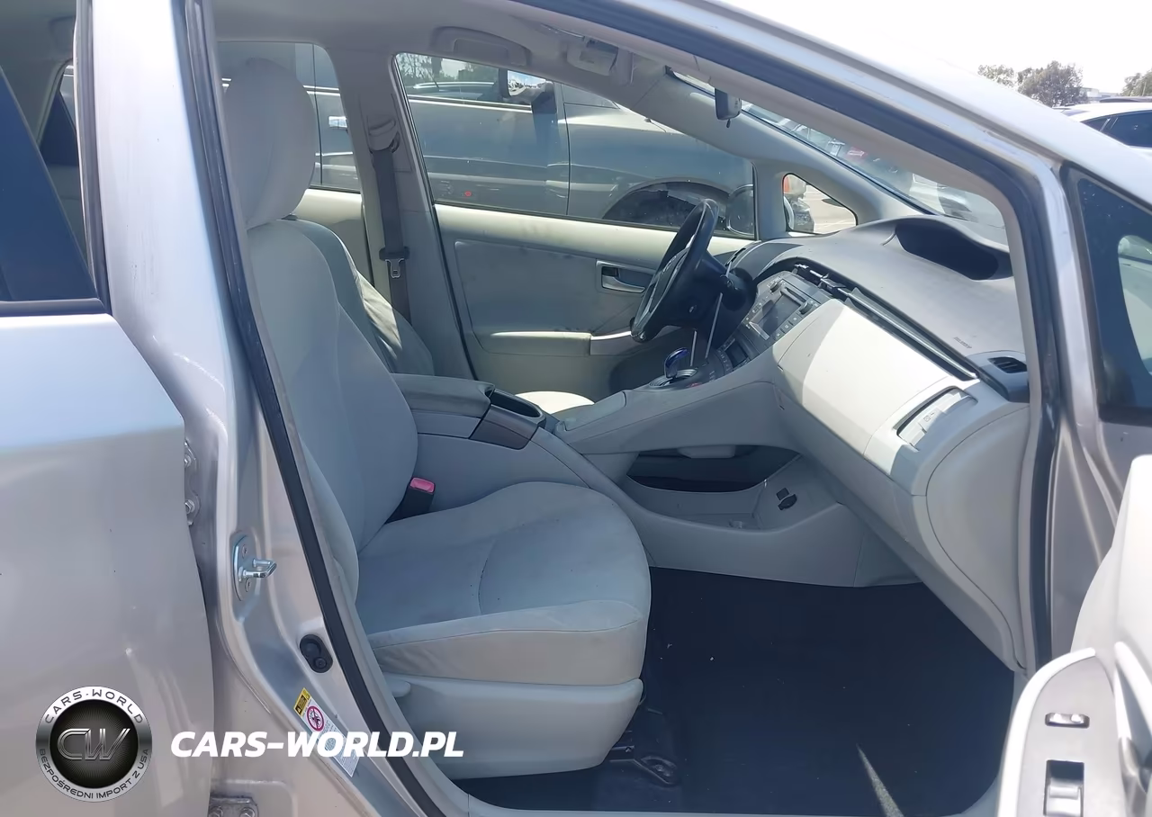 2012 Toyota Prius Three VIN:JTDKN3DU6C5415372 - 5