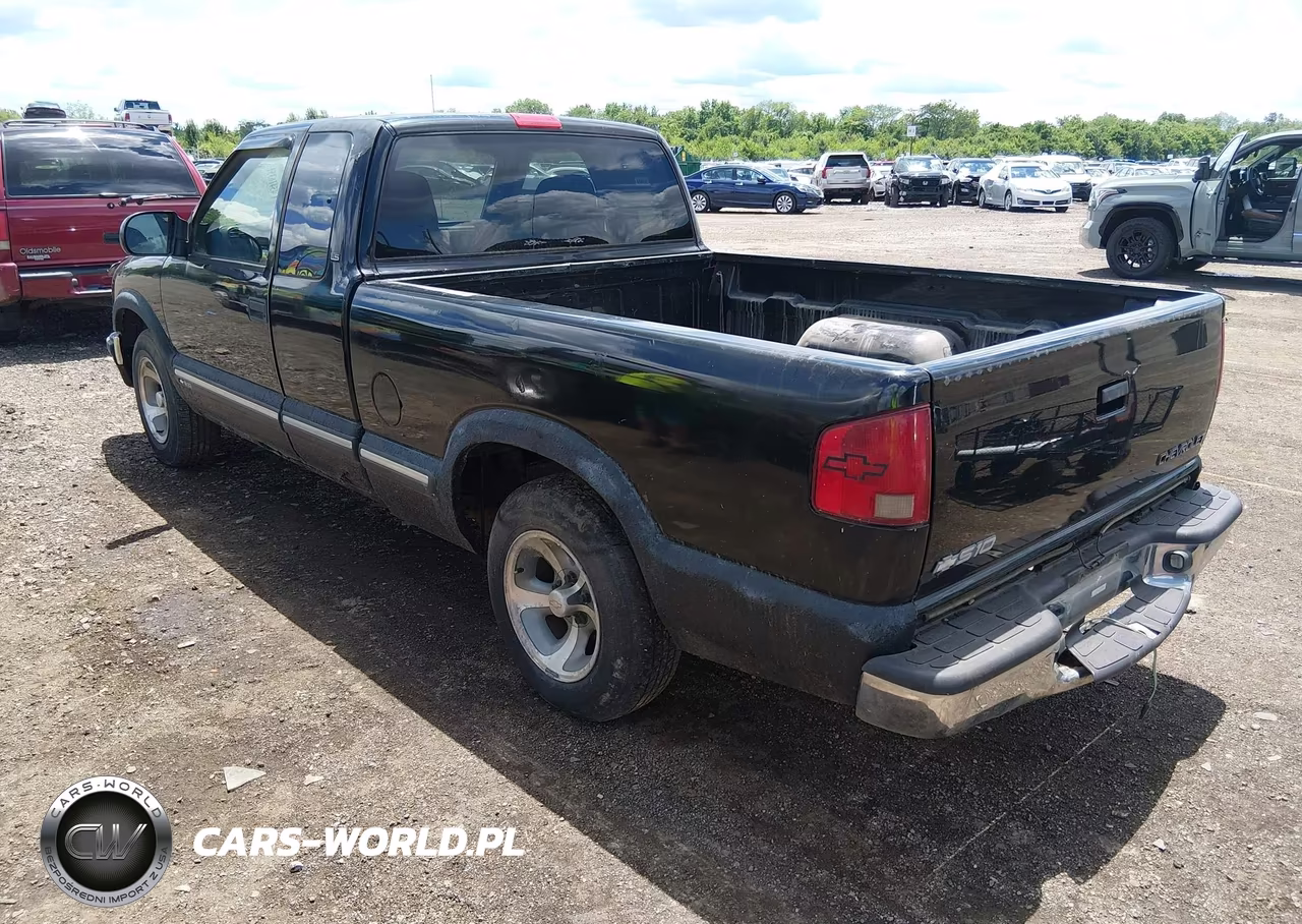 2003 Chevrolet S-10 Ls VIN:1GCCS19HX38158373 - 3