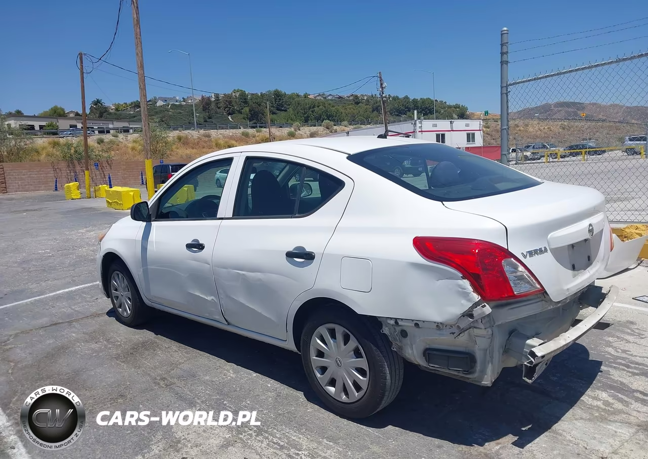 2015 Nissan Versa 1.6 S VIN:3N1CN7AP1FL838815 - 15