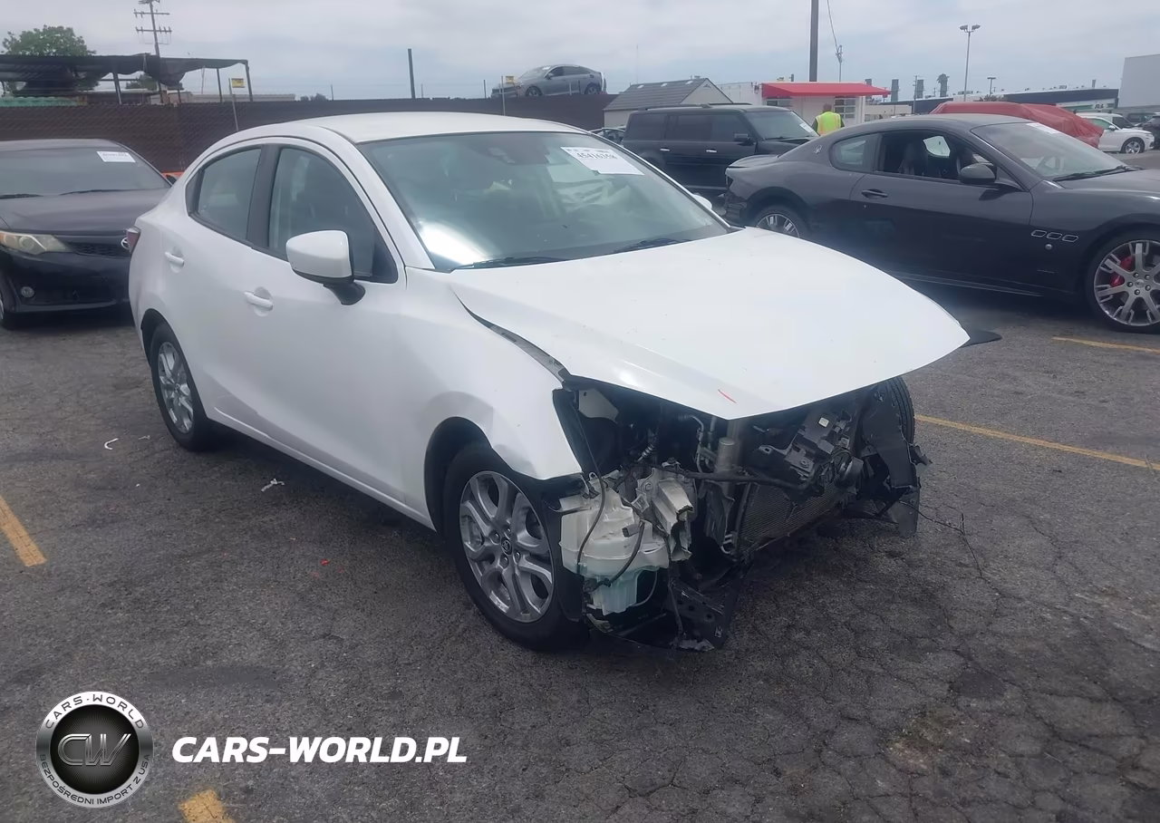 2017 Toyota Yaris Ia – zdjęcie 1 z 16