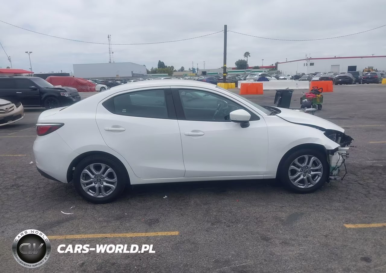 2017 Toyota Yaris Ia VIN:3MYDLBYV8HY173692 - 13
