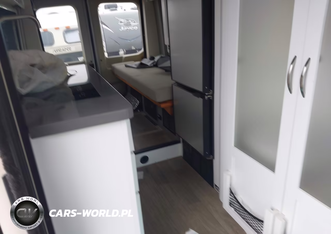 2022 Ford Transit-350 Cargo Van VIN:1FDRU8UG1NKA09685 - 8