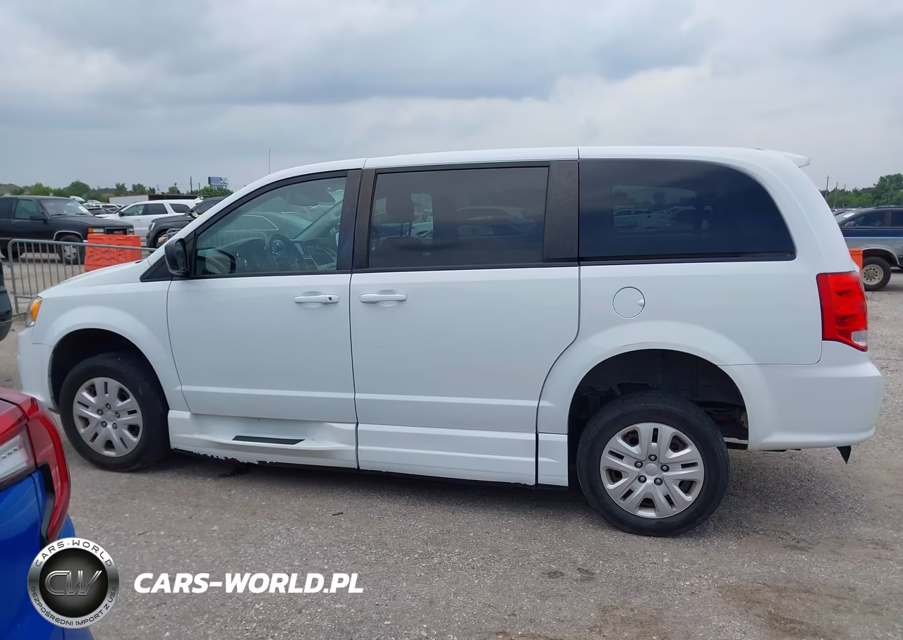 2018 Dodge Grand Caravan Se VIN:2C7WDGBG5JR363292 - 14