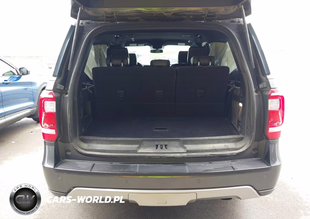 2018 Ford Expedition Xlt VIN:1FMJU1JT2JEA28597 - 17