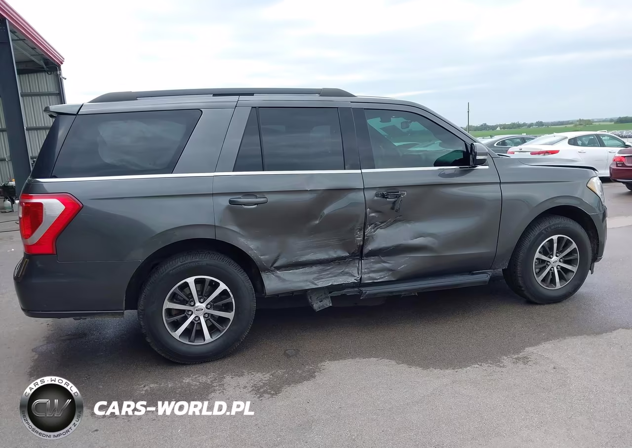 2018 Ford Expedition Xlt VIN:1FMJU1JT2JEA28597 - 6