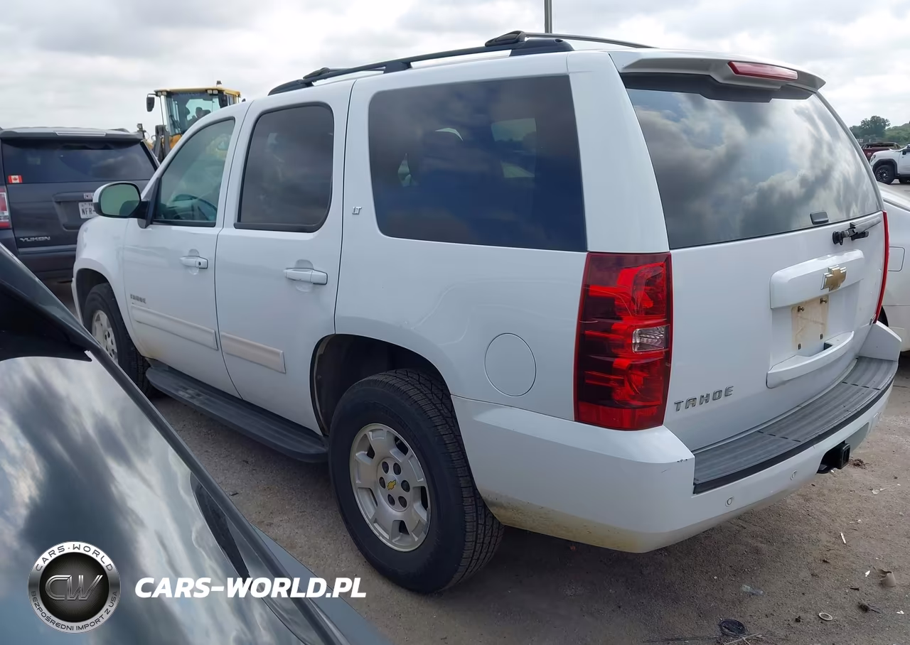 2011 Chevrolet Tahoe Lt VIN:1GNSCBE03BR277025 - 3