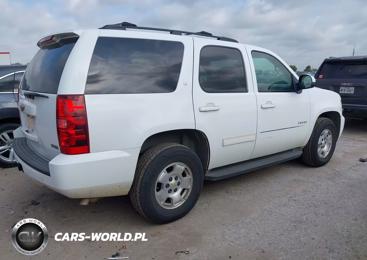 2011 Chevrolet Tahoe Lt VIN:1GNSCBE03BR277025 - 4