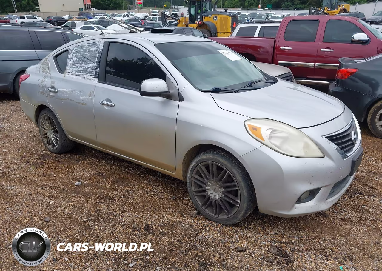 2012 Nissan Versa 1.6 Sl – zdjęcie 1 z 11