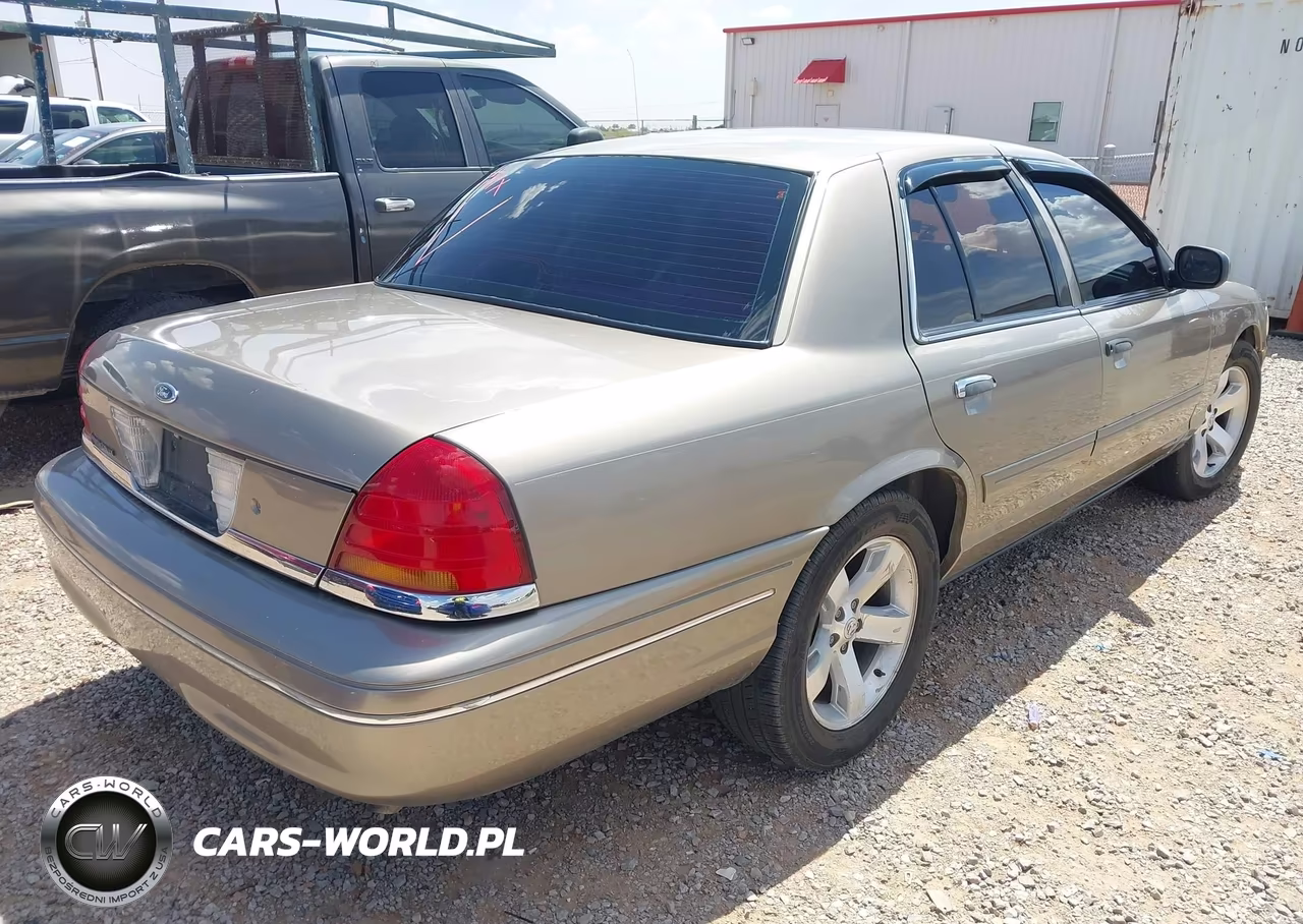 2001 Ford Crown Victoria Lx VIN:2FAFP74W61X115238 - 4
