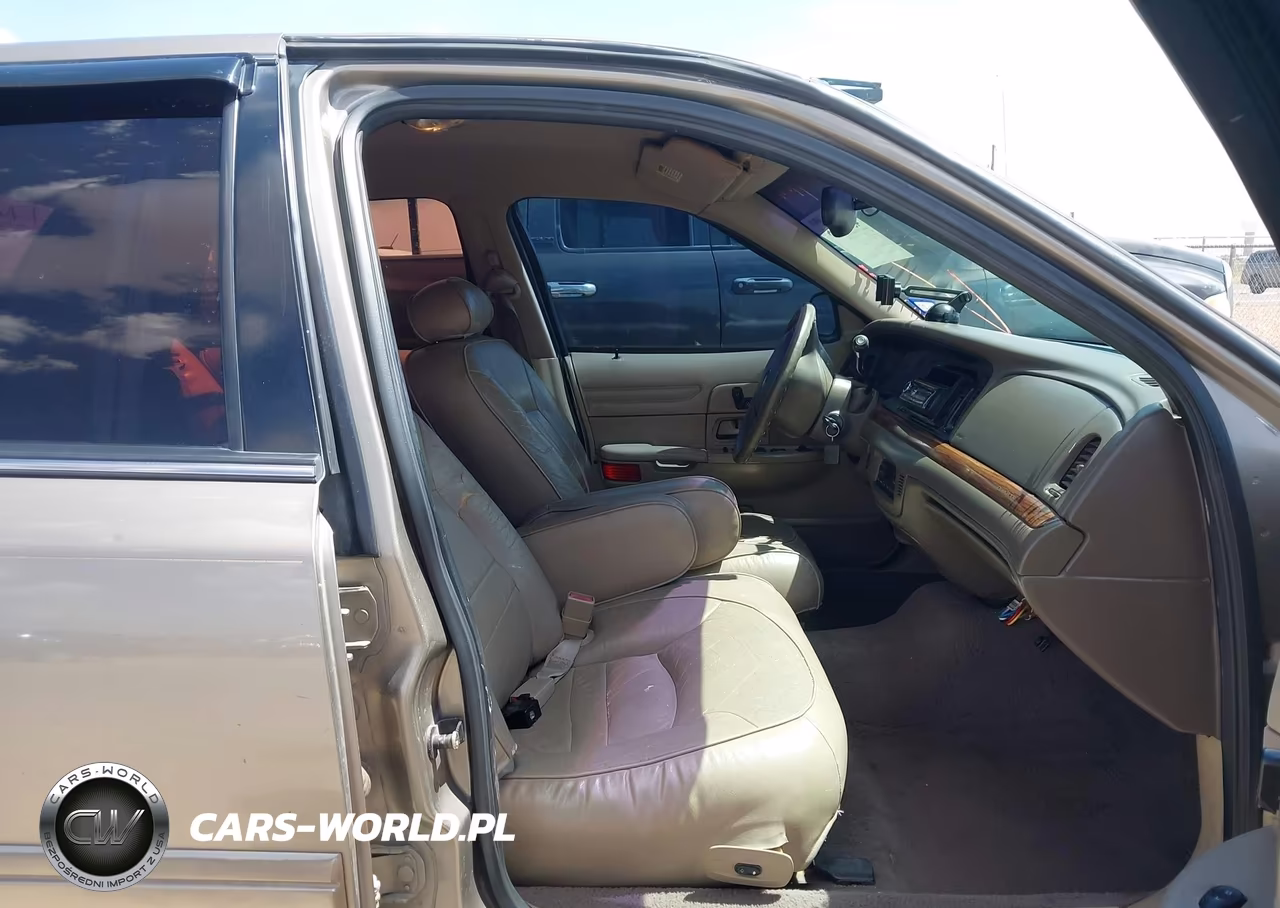 2001 Ford Crown Victoria Lx VIN:2FAFP74W61X115238 - 5