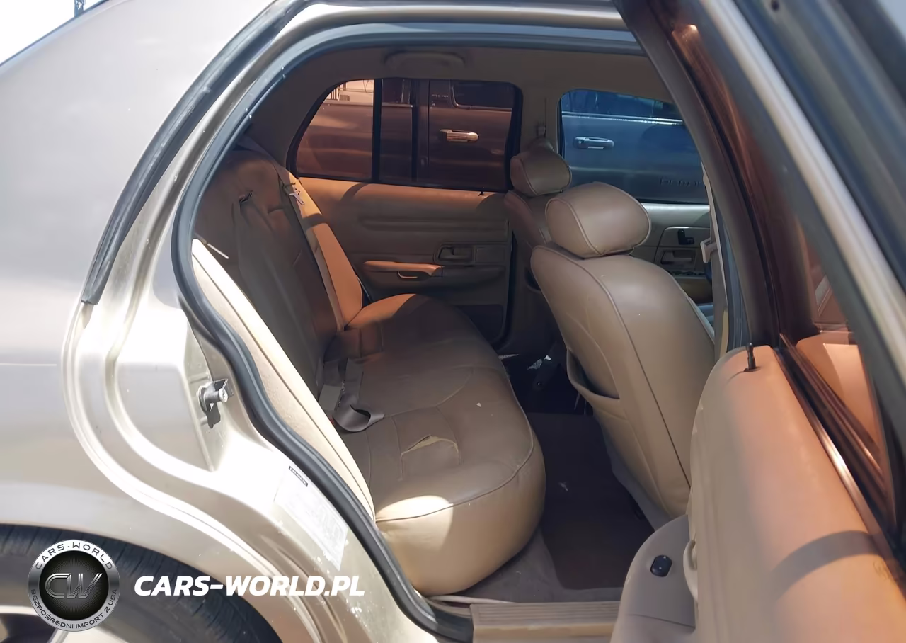 2001 Ford Crown Victoria Lx VIN:2FAFP74W61X115238 - 8