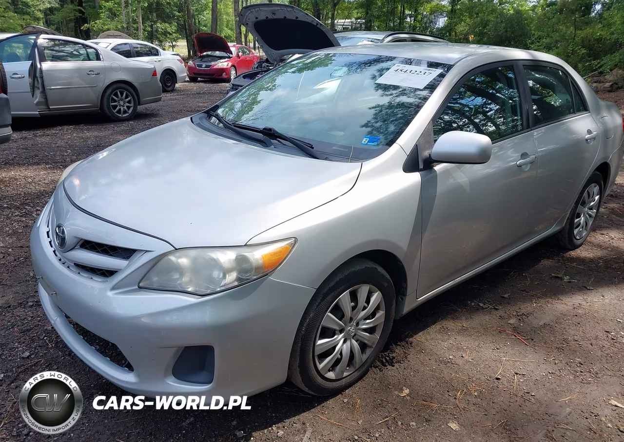2012 Toyota Corolla Le VIN:2T1BU4EE0CC831033 - 2