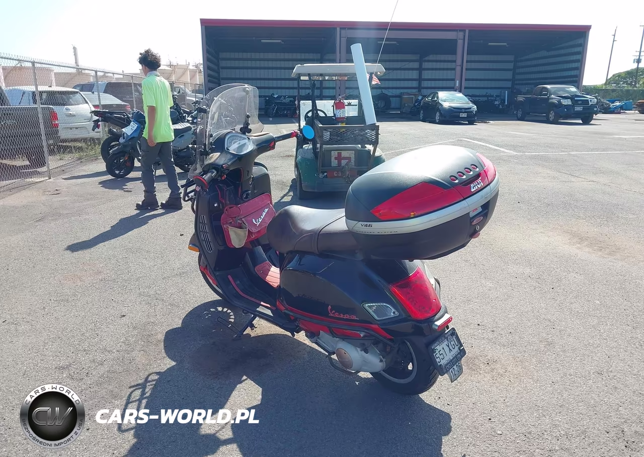 2005 Vespa Granturismo 200 VIN:ZAPM319KX55002091 - 3