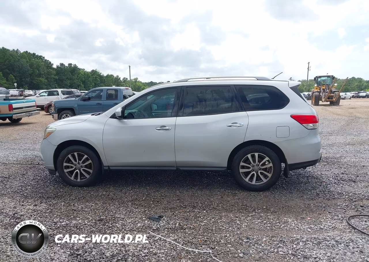 2015 Nissan Pathfinder S VIN:5N1AR2MN1FC647957 - 14
