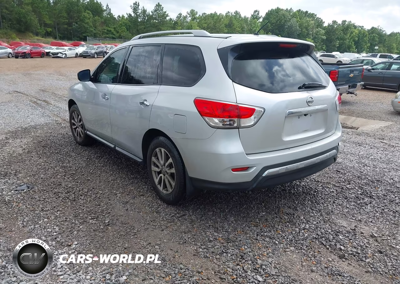 2015 Nissan Pathfinder S VIN:5N1AR2MN1FC647957 - 3