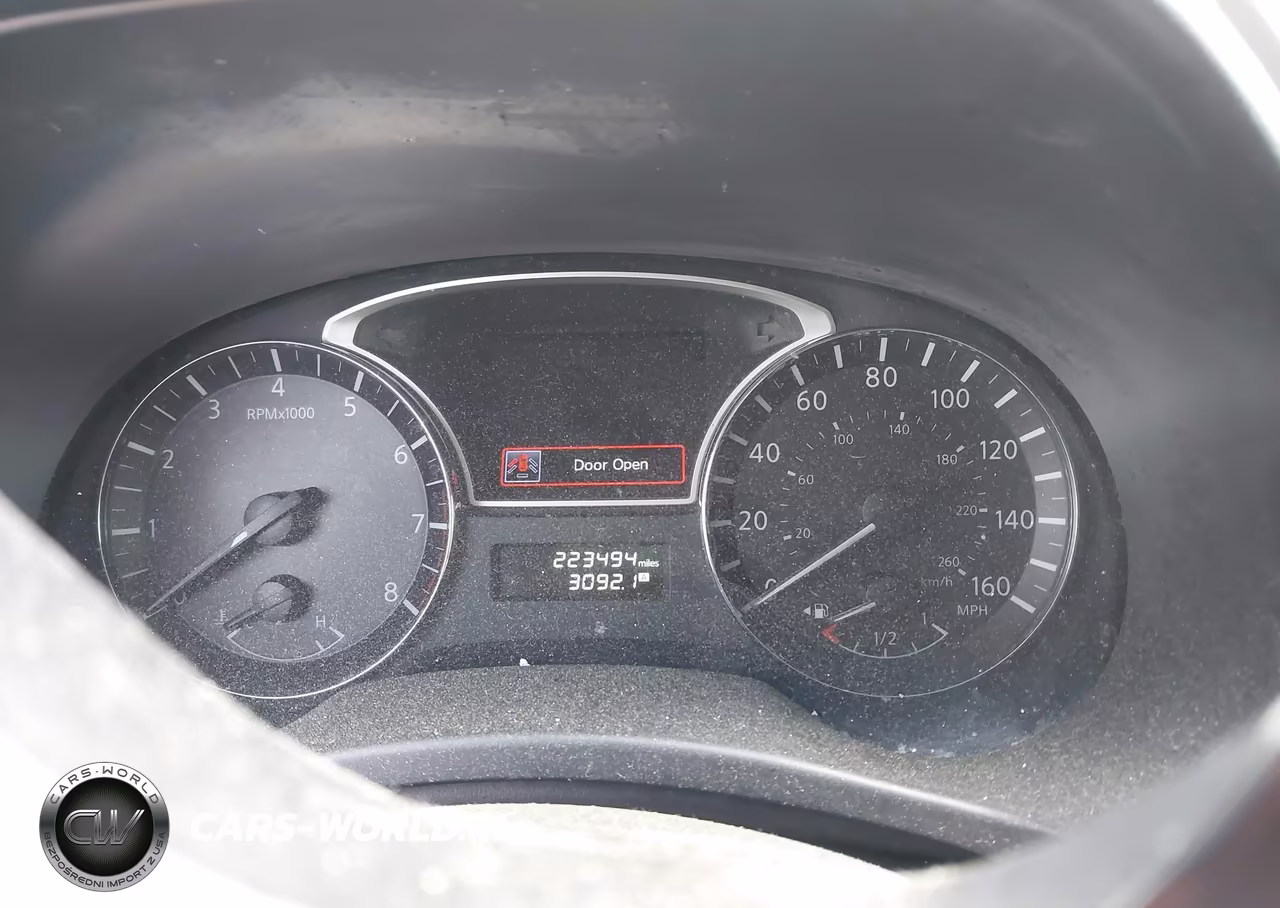 2015 Nissan Pathfinder S VIN:5N1AR2MN1FC647957 - 7