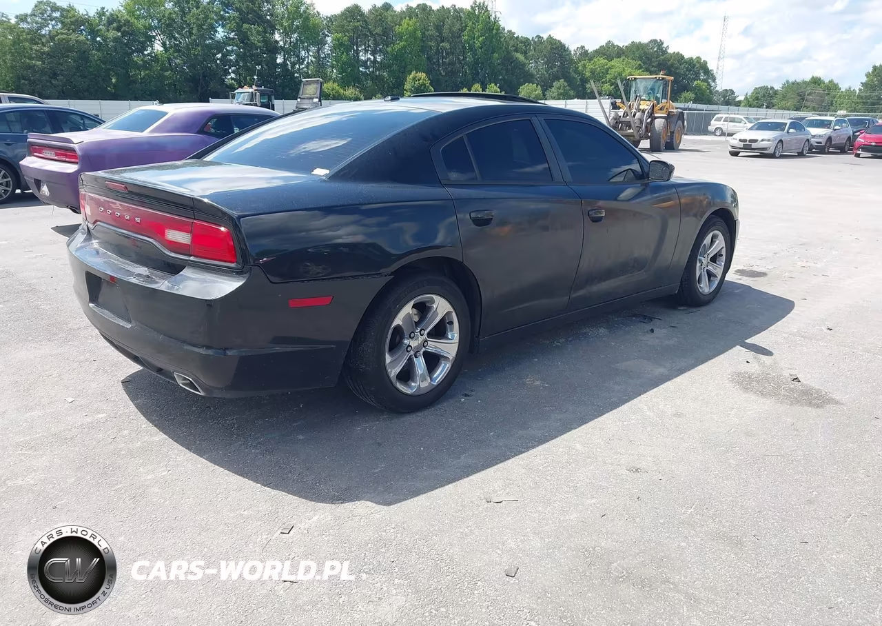 2011 Dodge Charger VIN:2B3CL3CG1BH593401 - 4