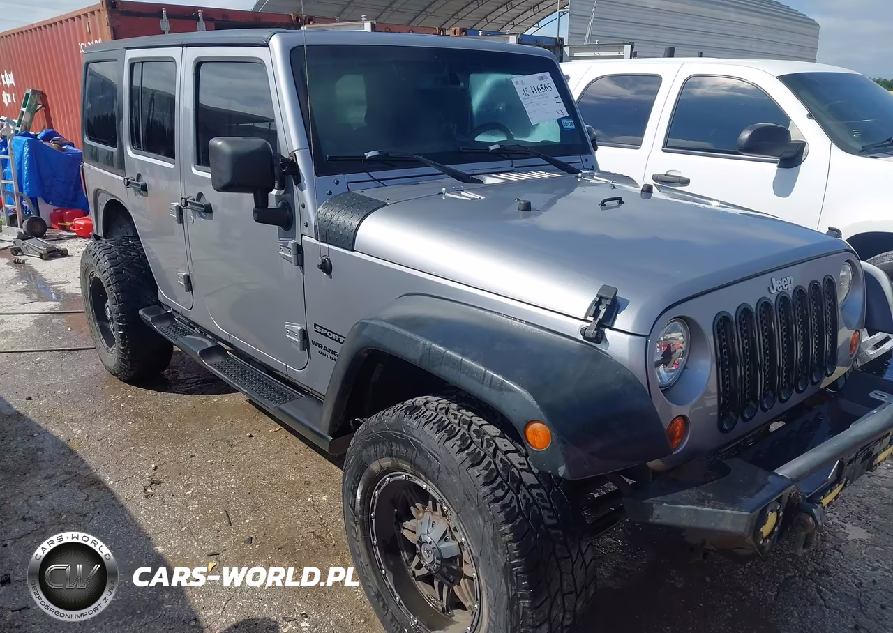 2013 Jeep Wrangler Unlimited Sport – zdjęcie 1 z 17