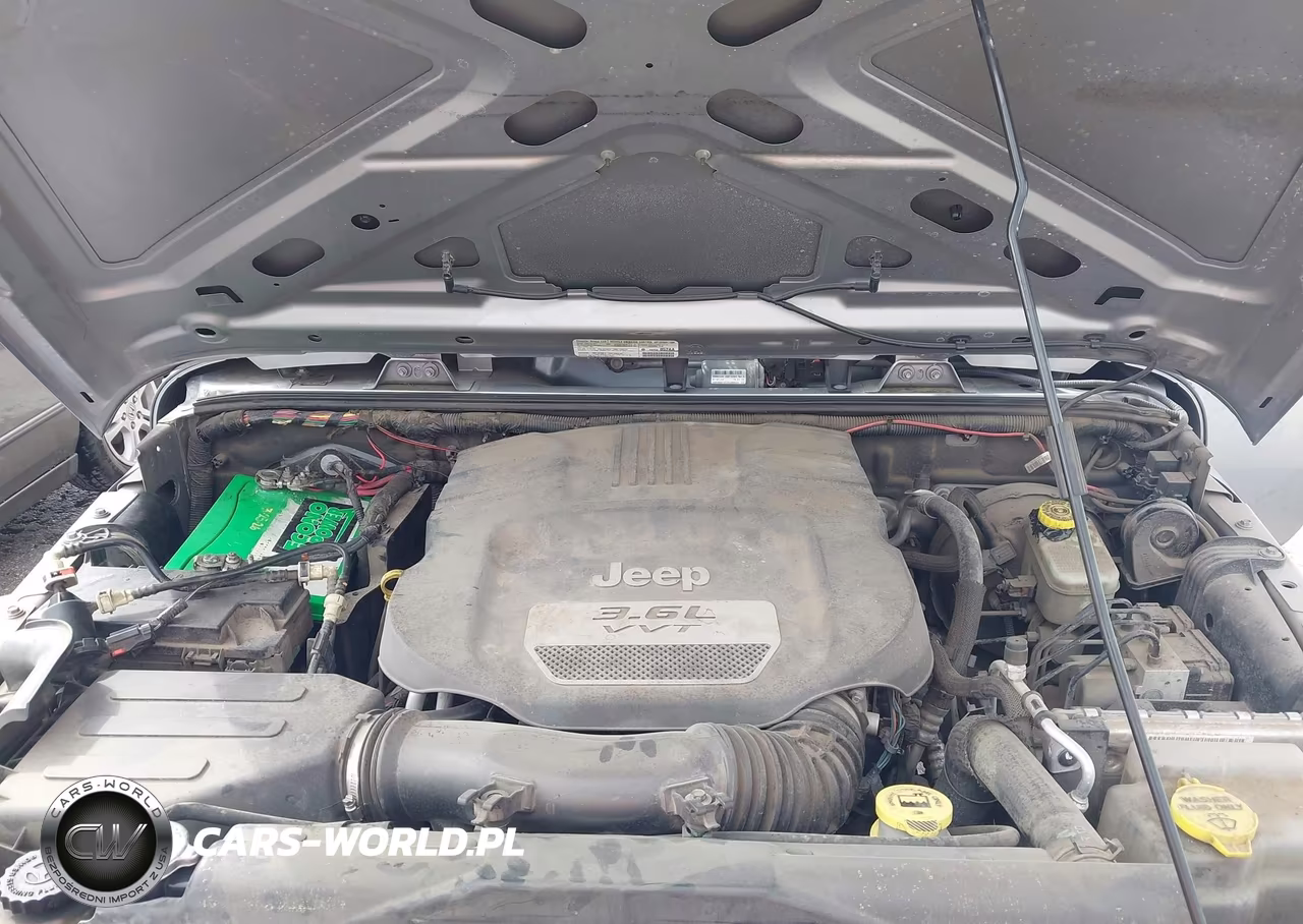 2013 Jeep Wrangler Unlimited Sport VIN:1C4BJWDG6DL626110 - 10