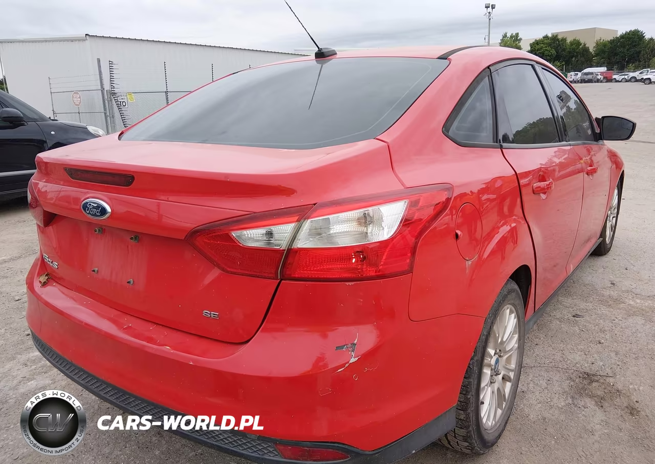 2012 Ford Focus Se VIN:1FAHP3F24CL204267 - 4