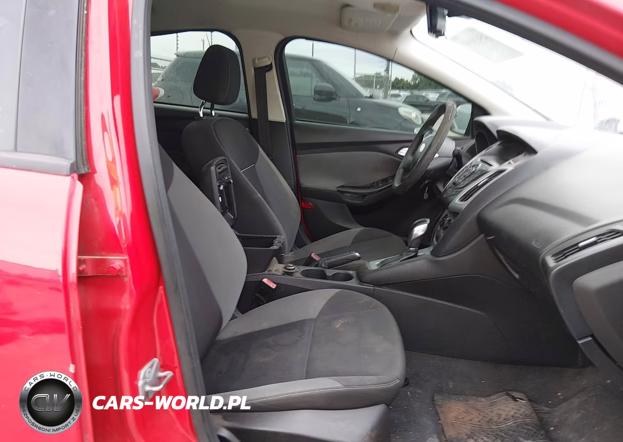 2012 Ford Focus Se VIN:1FAHP3F24CL204267 - 5