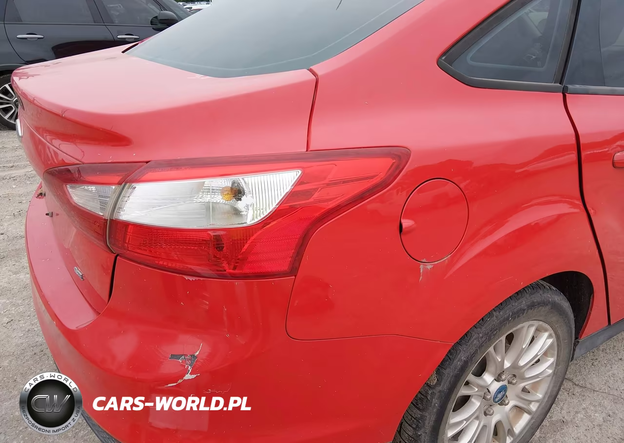 2012 Ford Focus Se VIN:1FAHP3F24CL204267 - 6