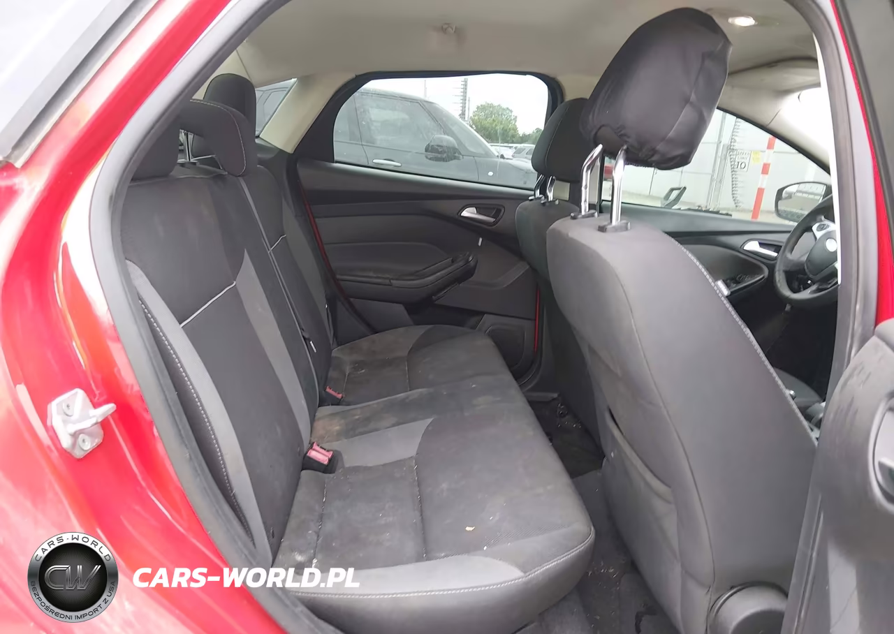 2012 Ford Focus Se VIN:1FAHP3F24CL204267 - 8