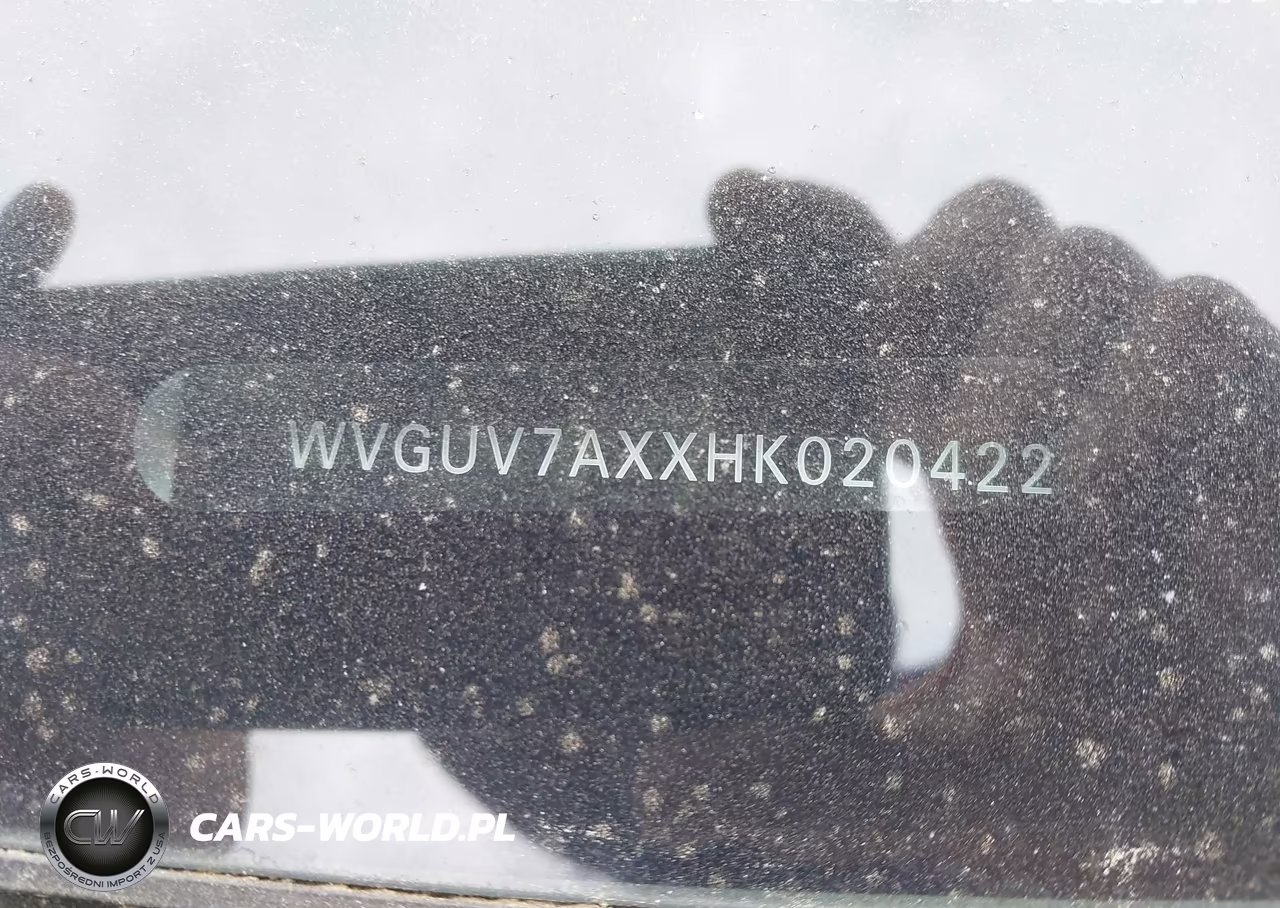 2017 Volkswagen Tiguan 2.0T Sport VIN:WVGUV7AXXHK020422 - 9