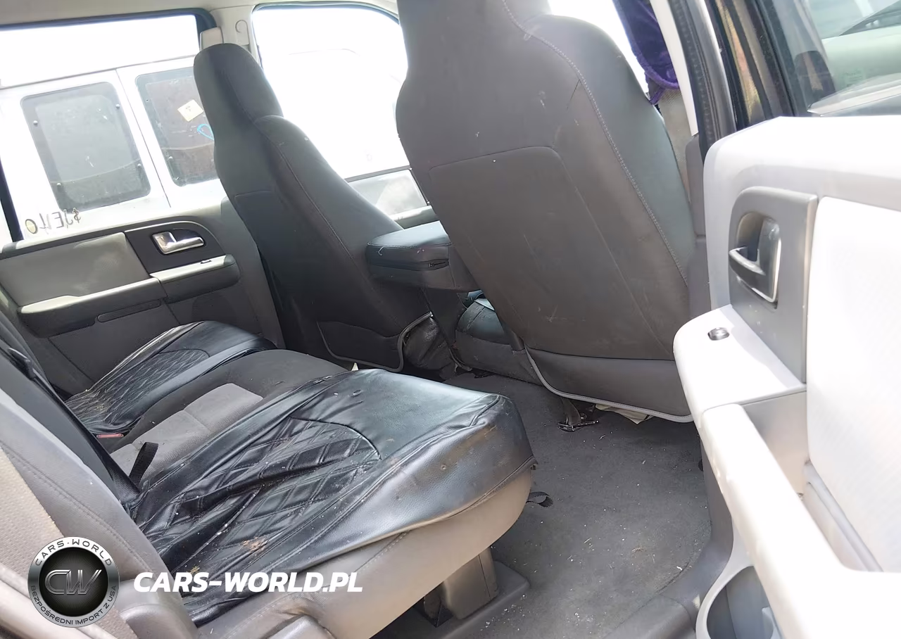 2004 Ford Expedition Xls VIN:1FMRU13W24LB07746 - 8