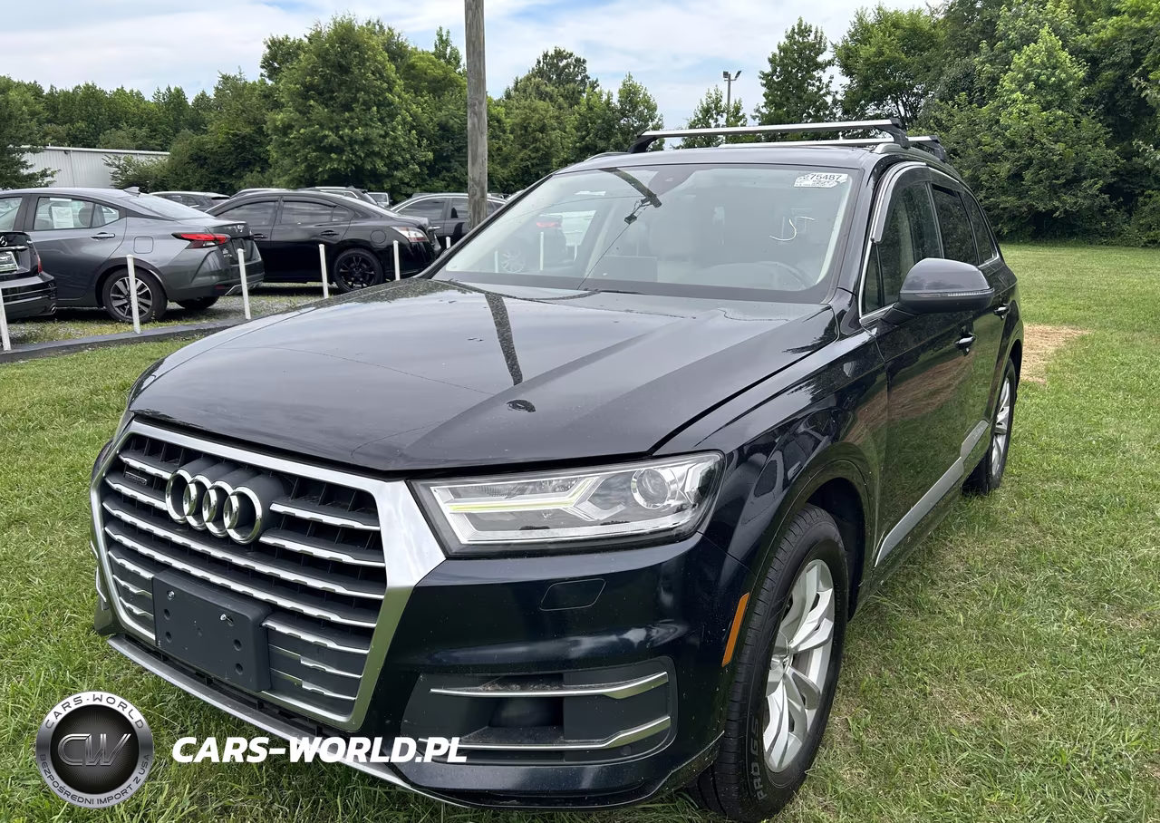 2017 Audi Q7 3.0T Premium VIN:WA1LAAF78HD043696 - 2