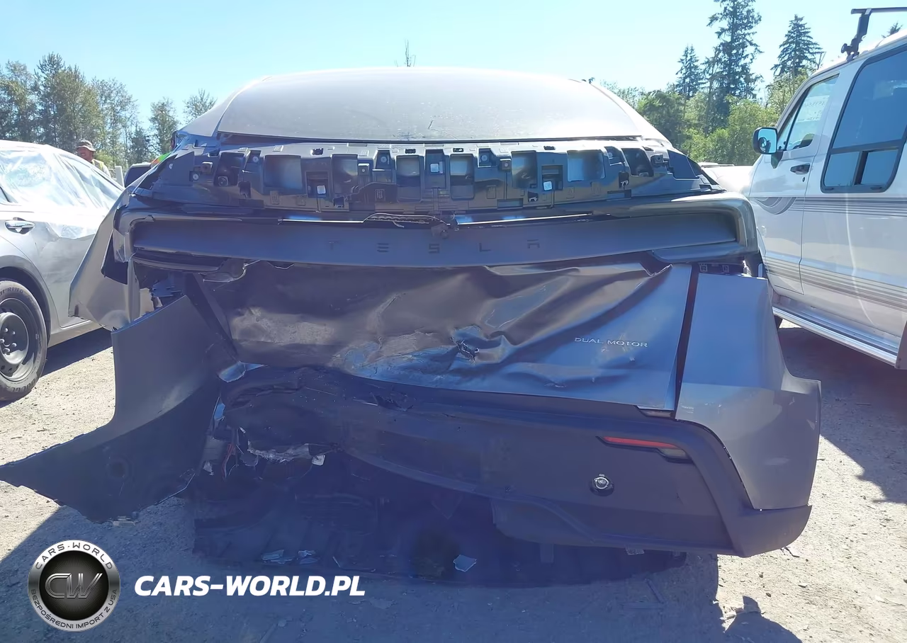 2026 Tesla Model Y All-Wheel Drive-Long Range Launch Series-Premium All-Wheel Drive VIN:7SAYGDEE0TF363711 - 16