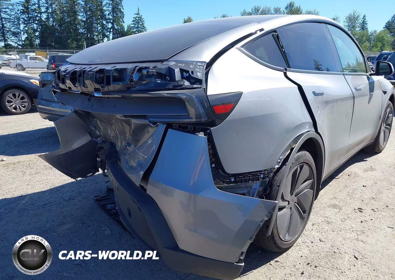 2026 Tesla Model Y All-Wheel Drive-Long Range Launch Series-Premium All-Wheel Drive VIN:7SAYGDEE0TF363711 - 20