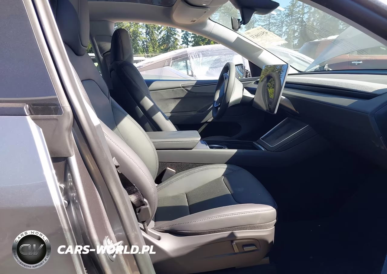 2026 Tesla Model Y All-Wheel Drive-Long Range Launch Series-Premium All-Wheel Drive VIN:7SAYGDEE0TF363711 - 5